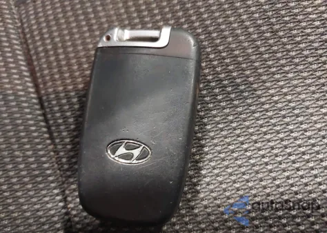 2012 Hyundai Veloster Base W/Black z USA, uszkodzony, nr VIN KMHTC6AD0CU058983